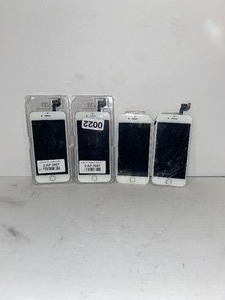 lot 22 image: iPhone 6 Screen replacements
