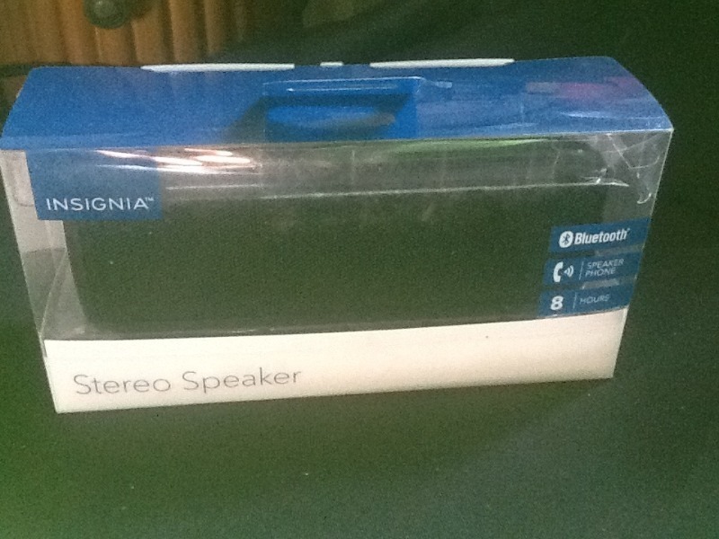 lot 7853 image: Bluetooth speaker new