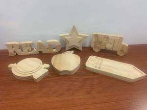 lot 1181 image: Ready to Paint Back to School Teacher Gift Wooden Ornament 34�� thick Set of 6 Retail $30.00