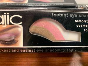 lot 1276 image: 20 pairs- Ready to Use Instant Eyeshadow Eyemajic Sticker Trio Smoky Shade 12 Retail $19.98