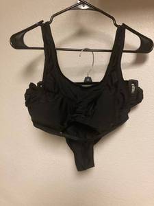 lot 1359 image: Womens High Cut Bikini Sets Ribbed V-Wire Cami Bikini Two Piece Swimsuit Retail $34.99