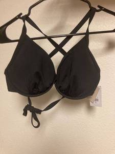 lot 1360 image: Body Glove Womens Smoothies Drew Solid D, DD, E, F Cup Bikini Top Swimsuit Retail $69.00