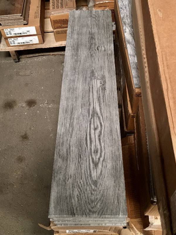 lot 1080 image: 6 Boxes72 sq ft 8x36 Magnolia Ash Wood Look Floor Tile