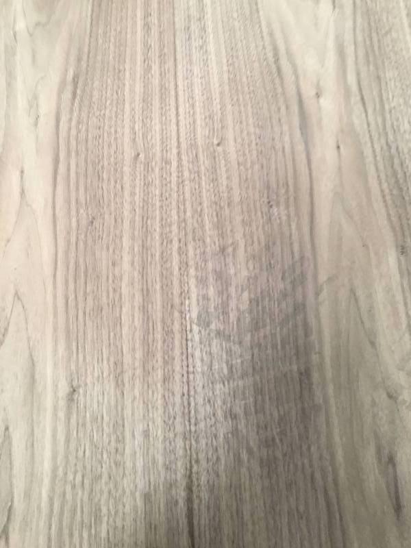 lot 1085 image: 15 sheets of 10 mil Walnut Veneer