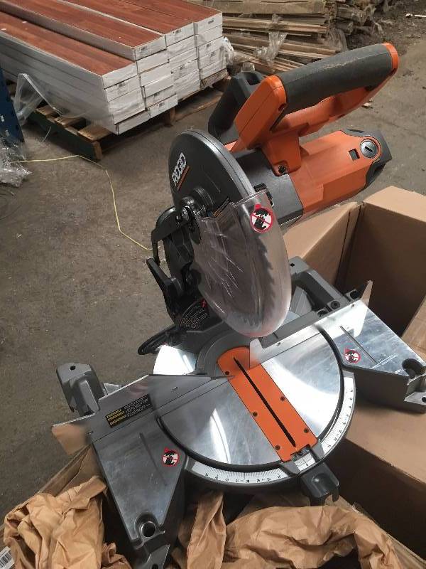 lot 1124 image: Rigid ZRR4110 Miter Saw