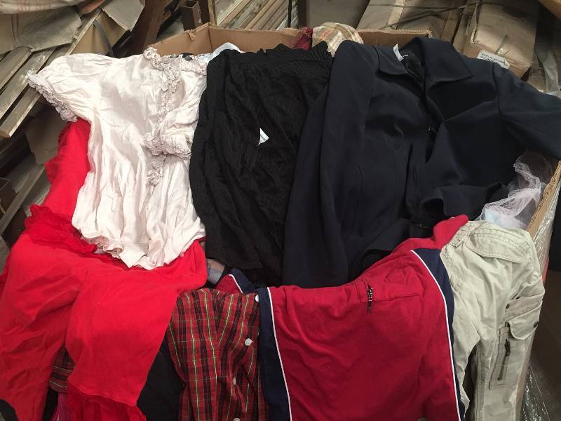 lot 1120 image: 1 Large Container of Consignment Clothing