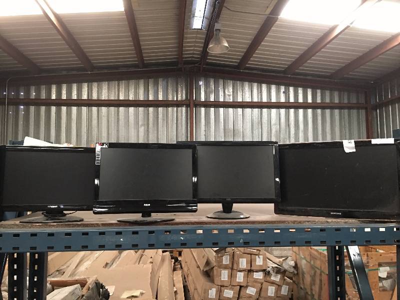 lot 1139 image: Lot of 5 Flat Screen HDTVs