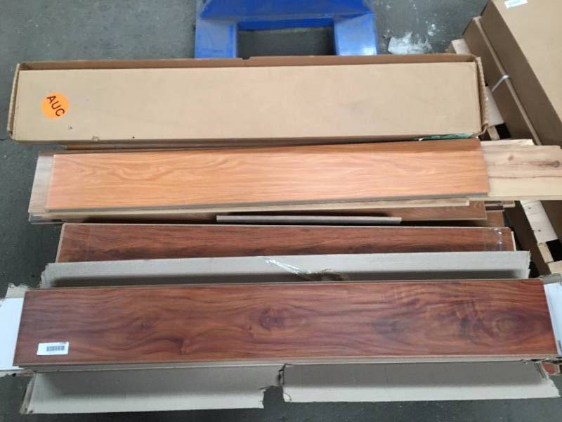 lot 1149 image: Pallet of Sample boxes of Wood Laminate Flooring