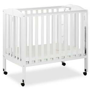 lot 15227 image: Dream On Me 3-in-1 Portable Crib White