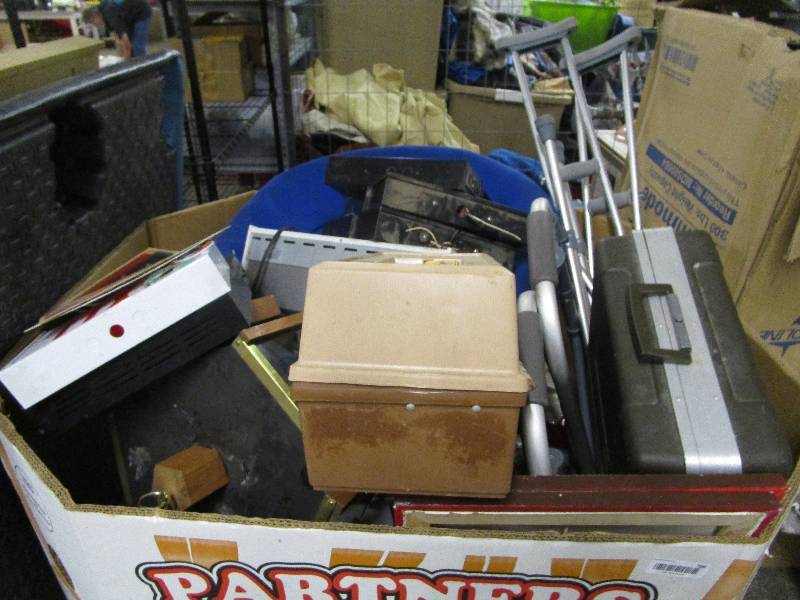 lot 706 image: 0...