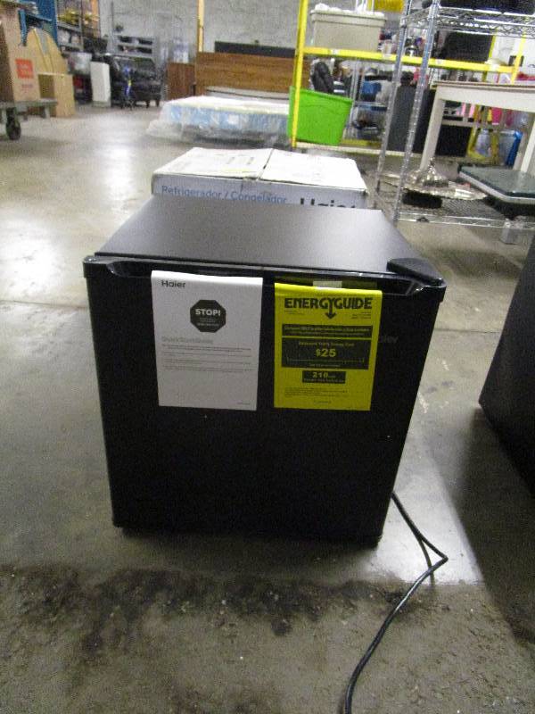 lot 510 image: Haier 1.7 Cu. Ft. Mini Fridge Tested