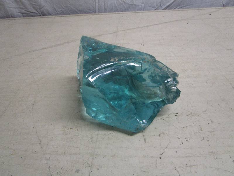 lot 645 image: Large Clear Rock