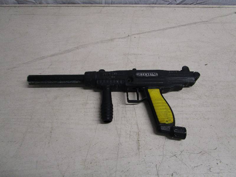 lot 595 image: Paintball Gun
