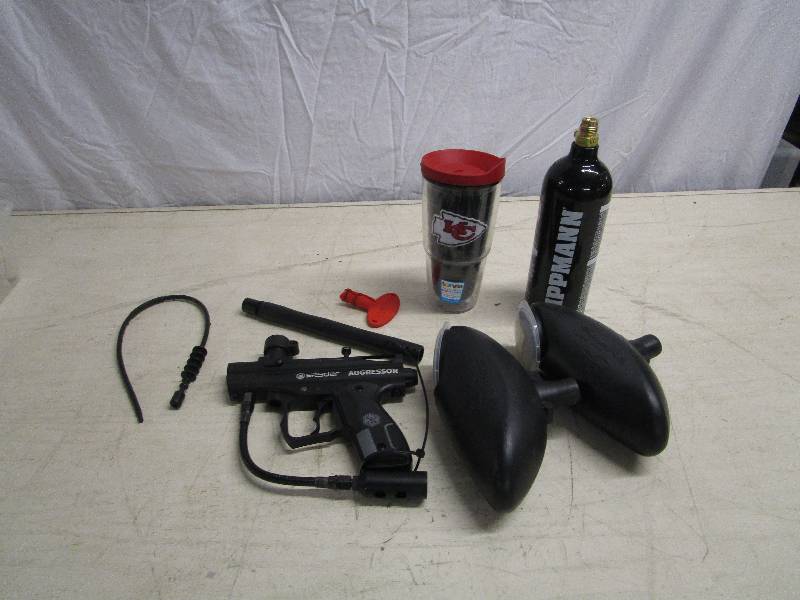 lot 593 image: Lot of Paintball Gear