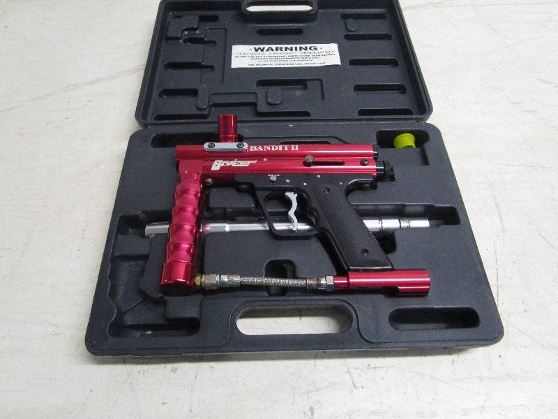 lot 585 image: Bandit II Paintball Gun