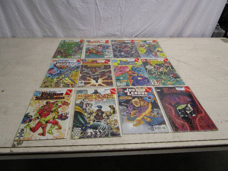 lot 516 image: Lot of 12 Comic Books