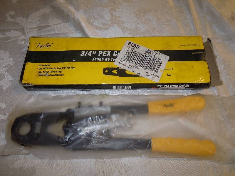 lot 47 image: Pex Crimp Tool Kit