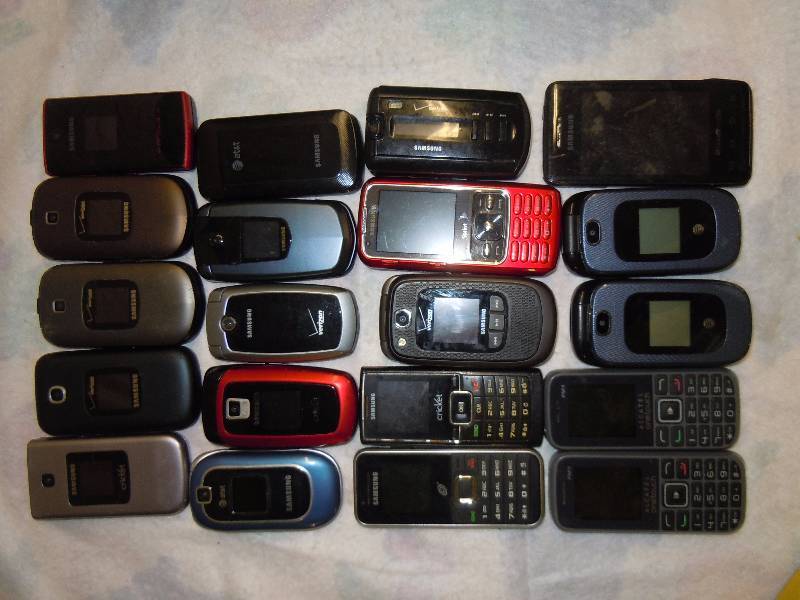 lot 551 image: Lot of Cell Phones Not Tested