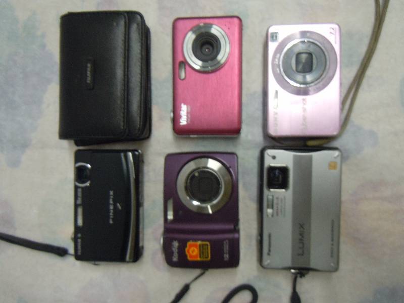 lot 526 image: Lot of Digital Cameras Not Tested