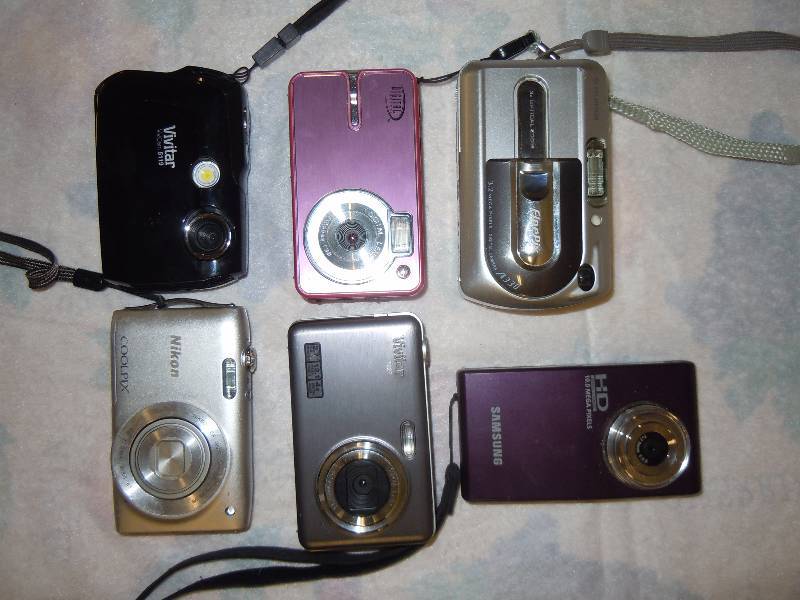 lot 531 image: Lot of Digital Cameras Not Tested