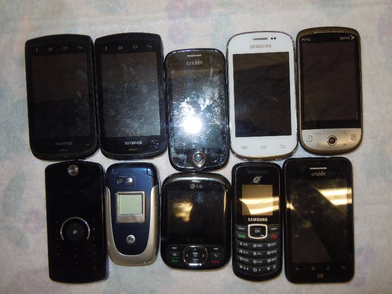 lot 538 image: Lot of Cell Phones Not Tested