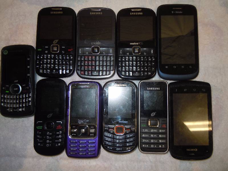 lot 539 image: Lot of Cell Phones Not Tested
