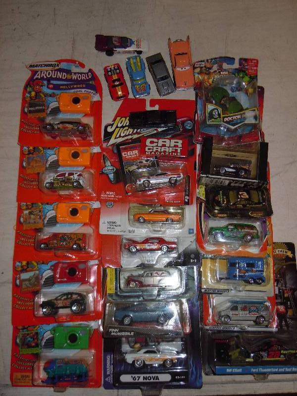 lot 495 image: Lot of Random Toy Cars