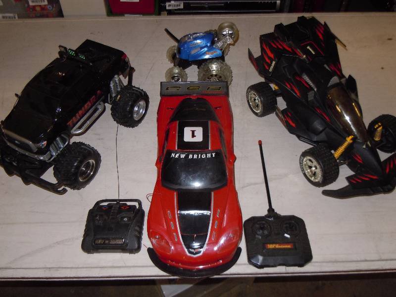 lot 496 image: Lot of Cars