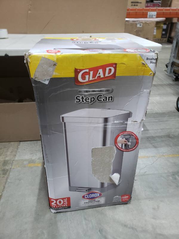 Glad 20 gal. Gray Step-On Plastic Trash Can with Clorox Odor Protection of The Lid