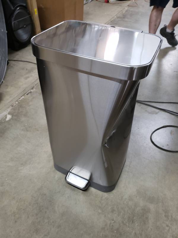 Glad Stainless Steel Step Trash Can with Clorox Odor Protection, Large  Metal Kitchen Garbage Bin with Soft Close Lid, Foot Pedal and Waste Bag  Roll Holder, 20 Gallon, Stainless