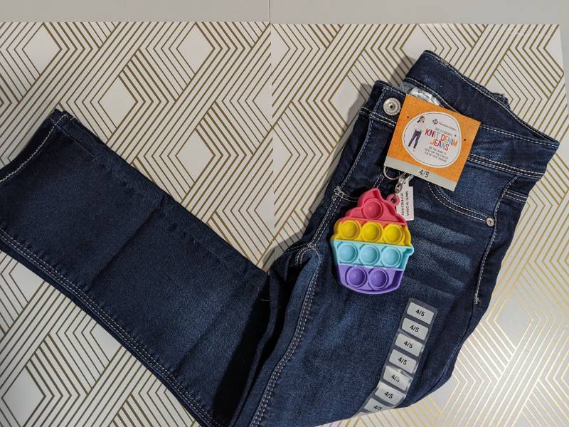 lot 12270 image: GIRLS- Jeans 4-5. Mid-Rise . Dark Wash