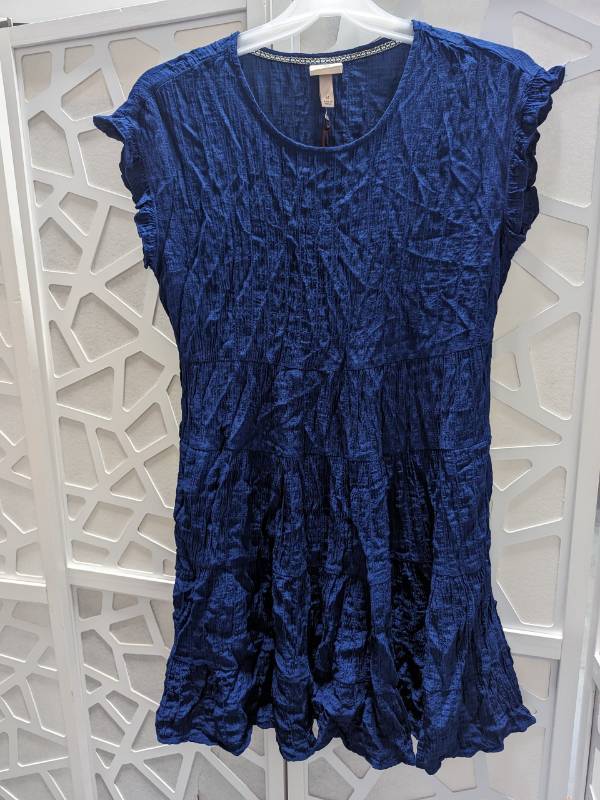lot 51048 image: LADIES- M Dress. Knox Rose Shift. Surfs Up