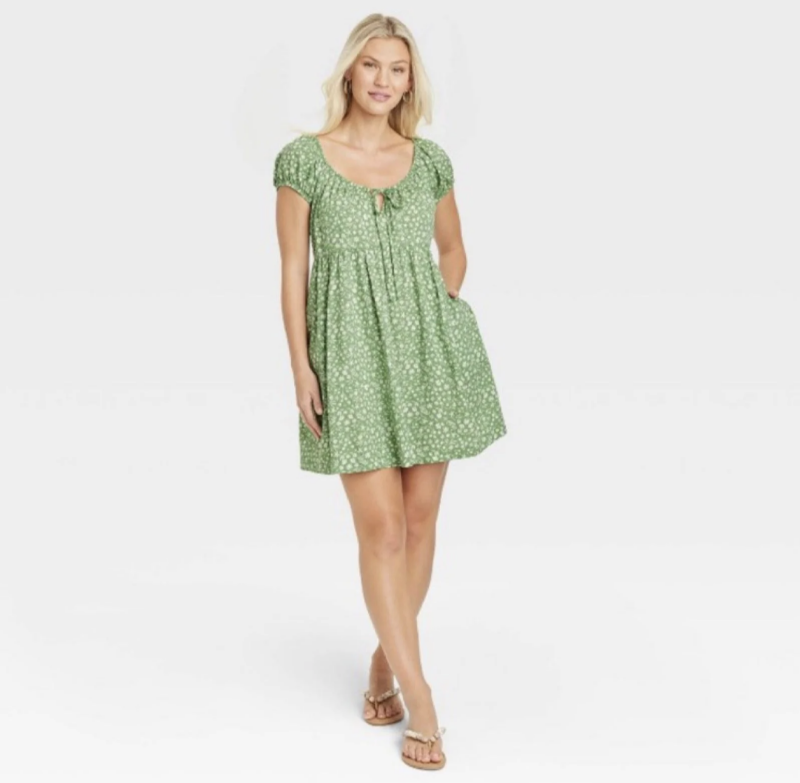 lot 51051 image: LADIES- M Dress. Green floral