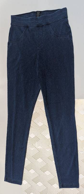 lot 51564 image: LADIES - S Leggings. HUE Denim. Medium Wash $48 msrp