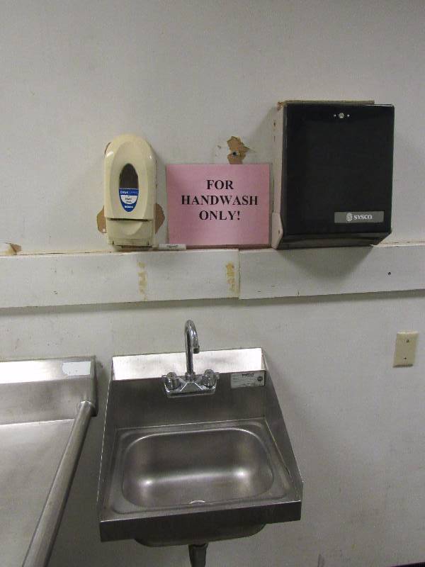 lot 1555 image: Hand Washing Station Set