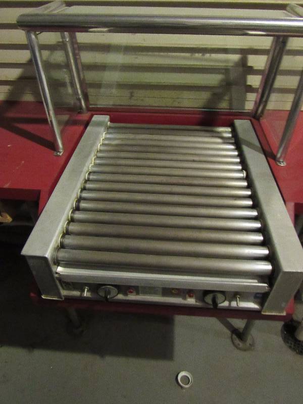 lot 1585 image: Connolly Roll-A-Grill Corp Hotdog Roller