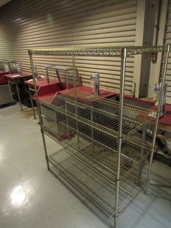 lot 1586 image: 4 Tear Wire Metal Rack
