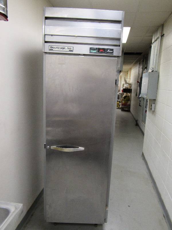 lot 1595 image: Beverage-Air E-Series Single Door Reach In Cooler On Legs