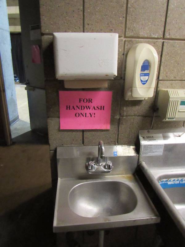 lot 1633 image: Fully Stainless Hand Washing Station