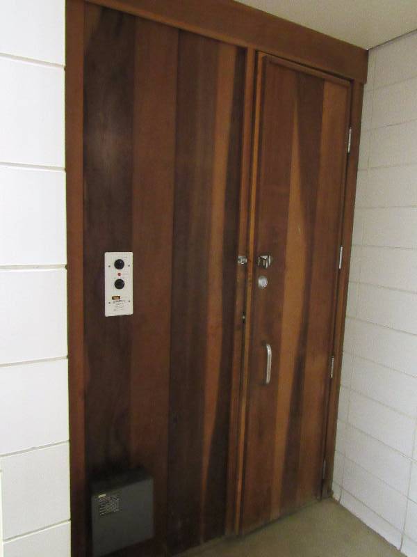 lot 1736 image: Full Sized Cedar Viking Sona Americ Steamer