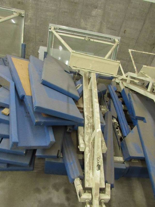 lot 106 image: Porter Professional Basketball Goal With Padding