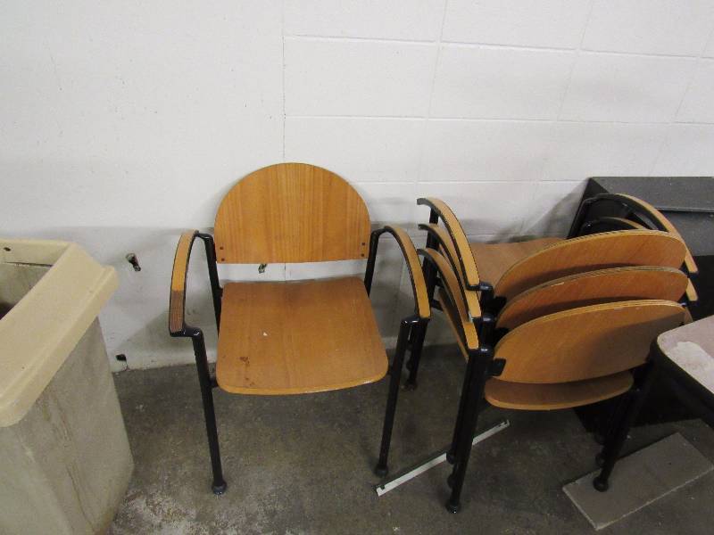 lot 1794 image: Lot Of (5) Metal Framed Chairs With Wooden Seats And Backs