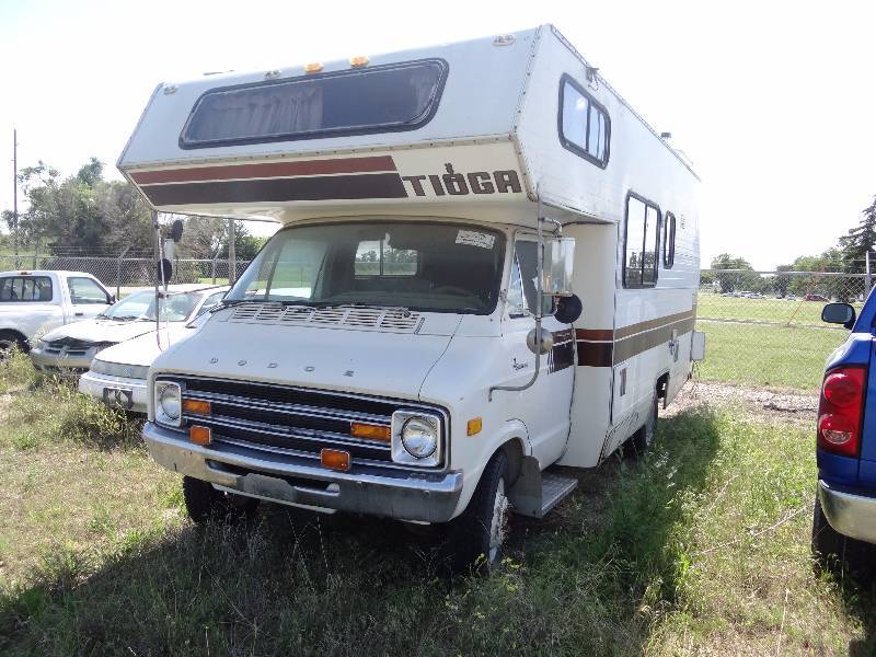 lot 1182 image: 1978 Dodge Recreational Vehicle