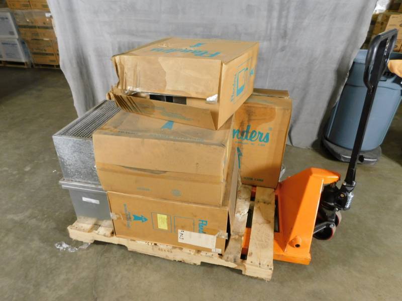 lot 1150 image: Very Large Lot of Flanders Precision Cell Air Filters