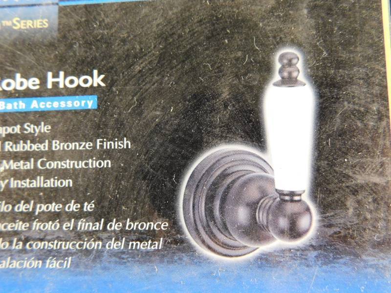 lot 1281 image: Premier Robe Hooks