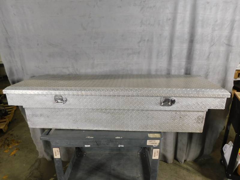 lot 1004 image: DeeZee Truck Tool Box Model 952970r2