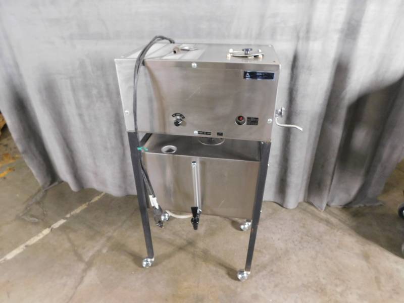 lot 1005 image: Aqua-D Water Distiller With Holding Tank and Casters