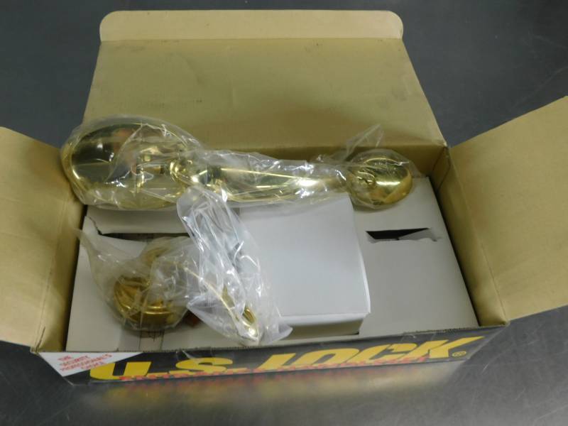 lot 1266 image: US Lock Dummy Entrance Handle Set