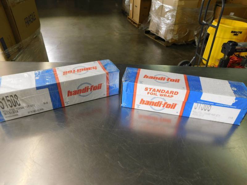 lot 1294 image: Lot of 2 Rolls of Handi Foil 15 x 500 Heavy Duty Foil Roll