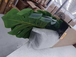 lot 52158 image: Fake Tall Plant, Palm Leaf design